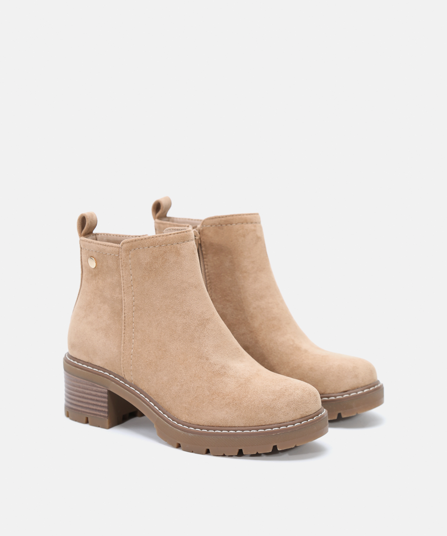 Botines b&aacute;sicos image number null